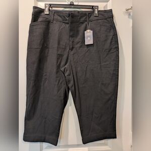 St. John's Bay Capri Pants Womens 16 Black Secretly Slender Mid Rise Pocket NWT